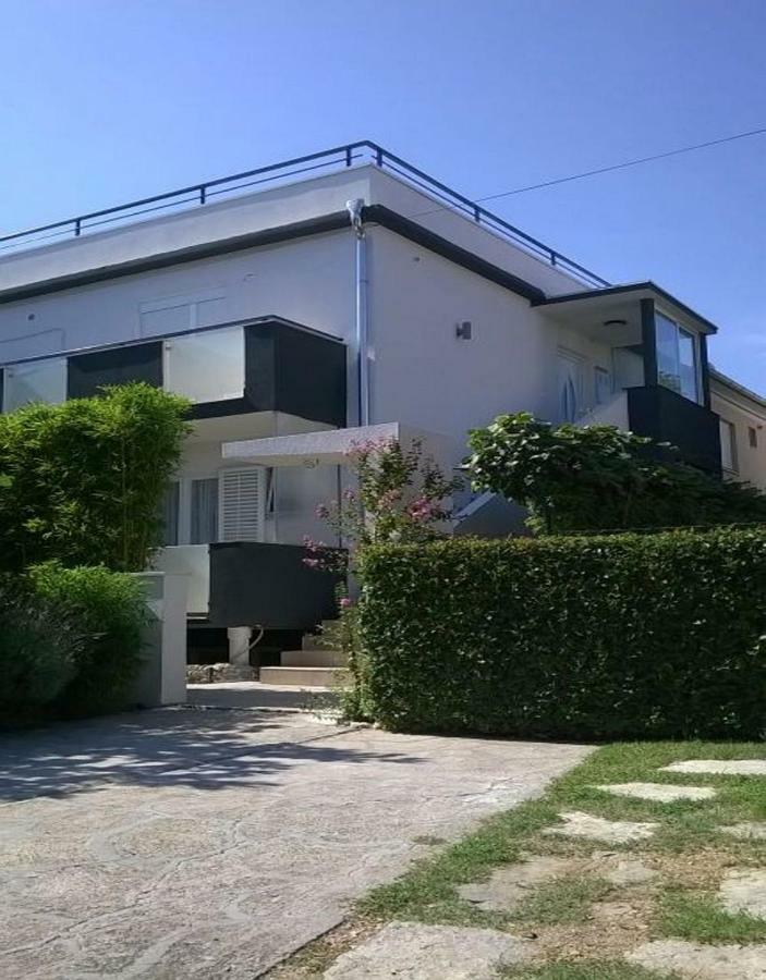 Appartement Petar - 50m From Sea Zadar
